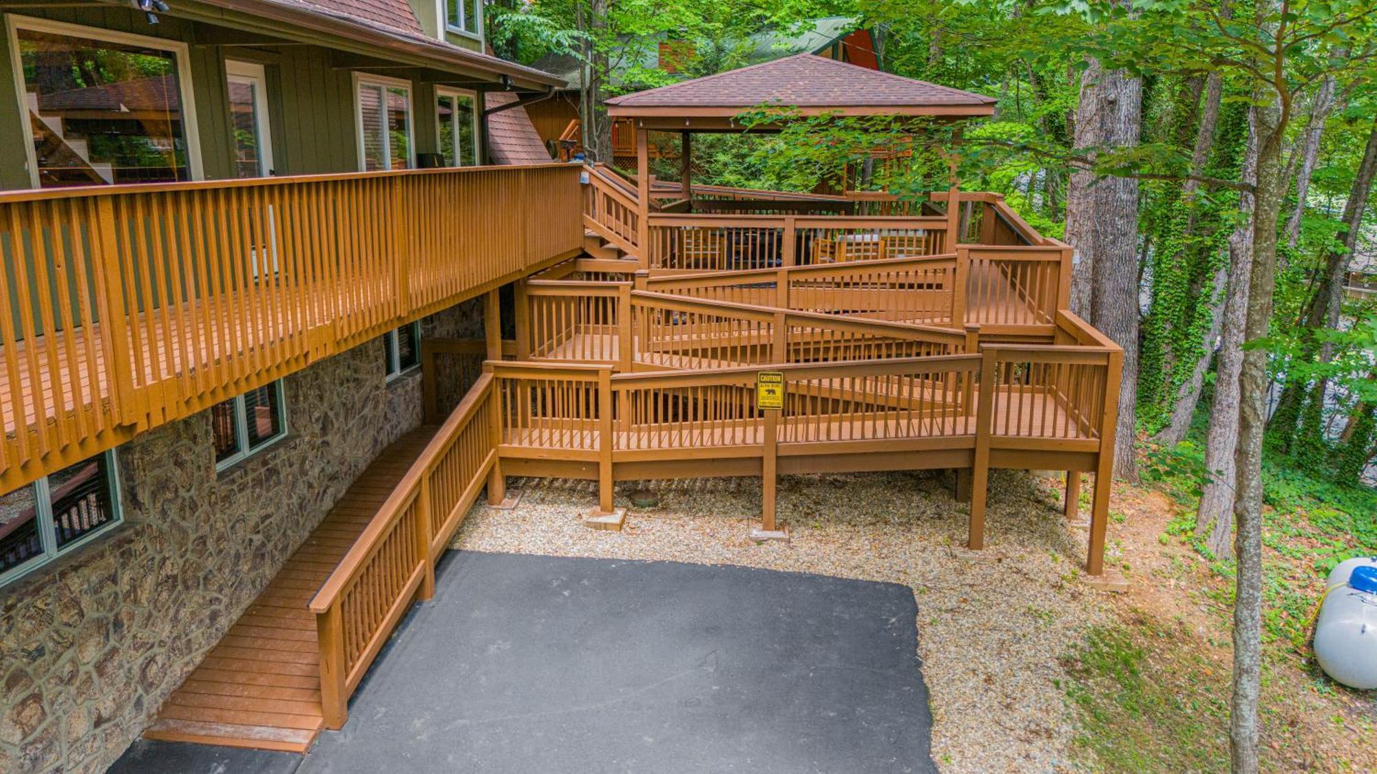 1Mile Downtown, Handicap Ramp, Hot Tub, Game Room Гатлинбург Экстерьер фото